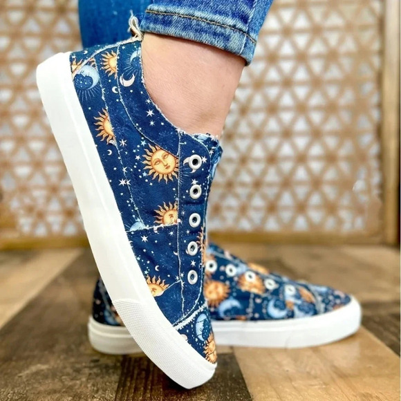 New Corkys Babalu Sun & Moon Slip-On Tennis Shoes - Picture 2 of 2